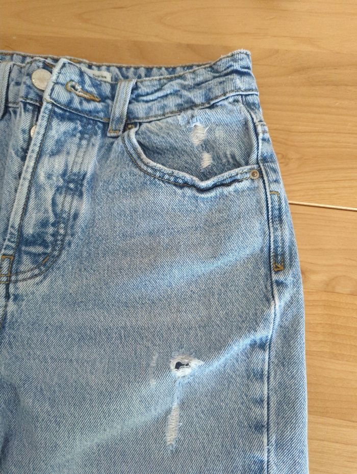 Jean stradivarius troué 36 - photo numéro 2