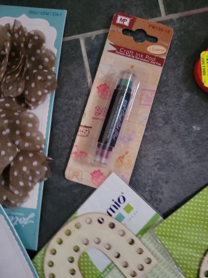 Lot loisirs créatifs ruban scrapbooking lettre carte spencil - photo numéro 12