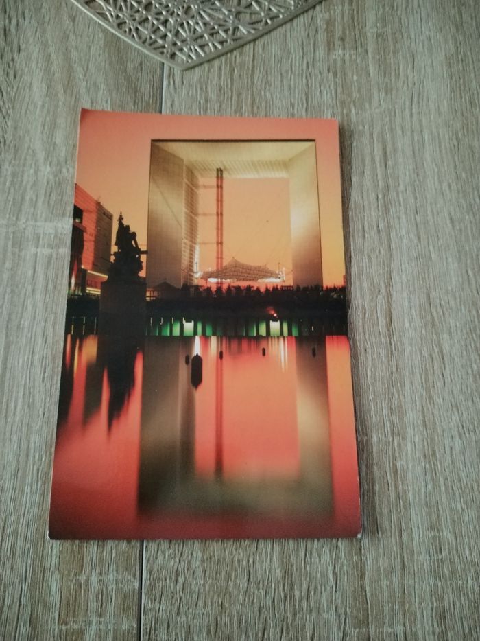 Carte postale l'arche de la défense