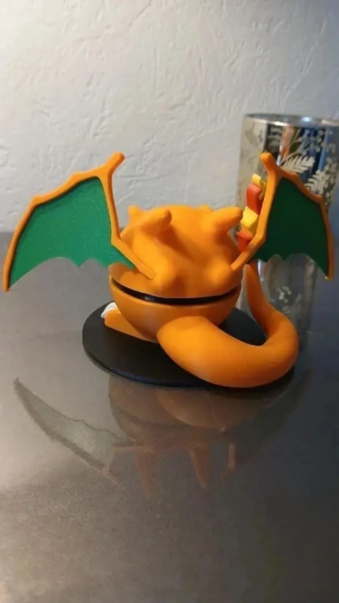 Pokeball Dracaufeu - photo numéro 4