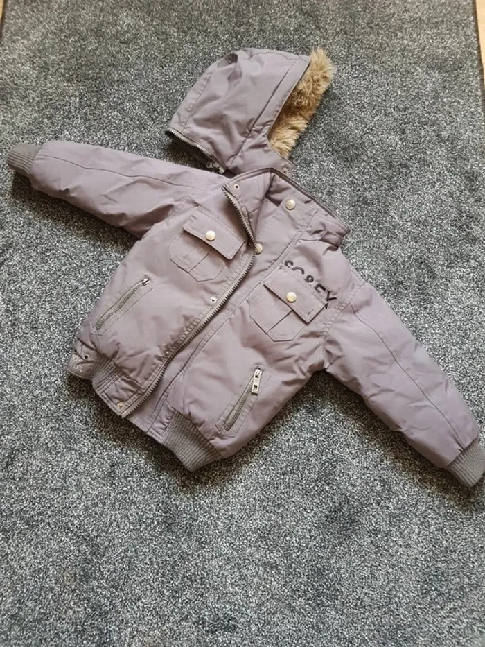 Blouson garçon hiver taille 4ans - photo numéro 2