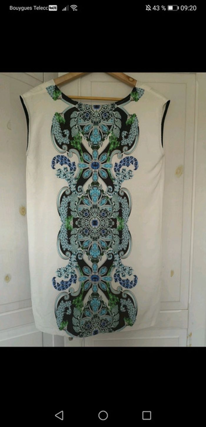 Robe sinequanone 36