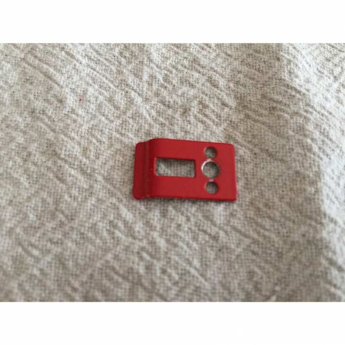 fixation porte pièce miniature dodge viper RT10 1/18 1/18e 1/18eme burago