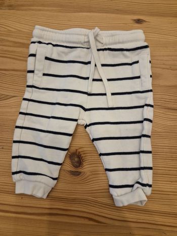 Pantalon kiabi 9 mois