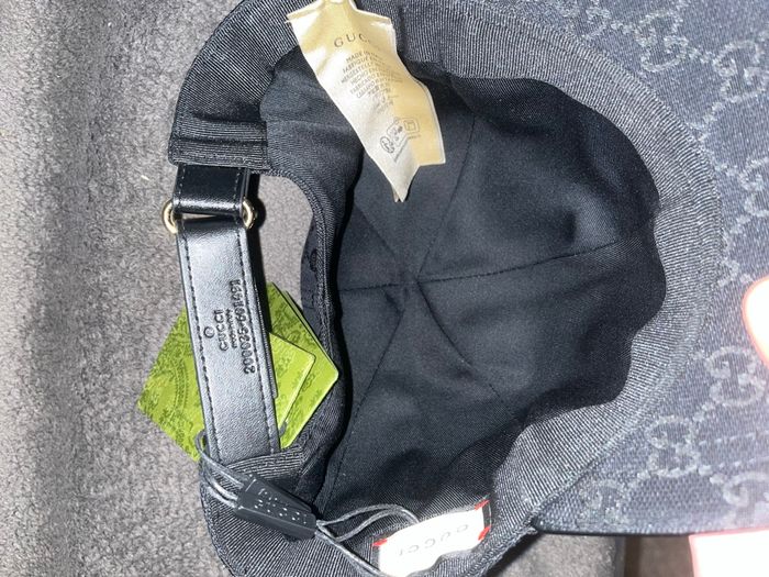 Casquettes noir de marque - photo numéro 4