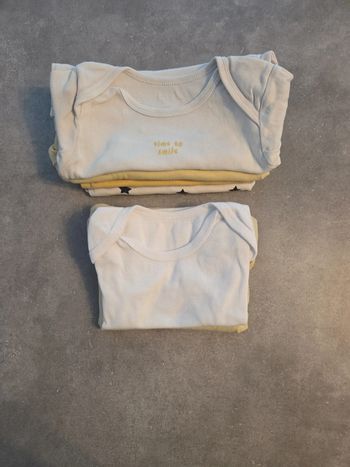 Lot 6 bodies bébé garçon manches courtes été blanc jaune motifs T36mois TBE orchestra