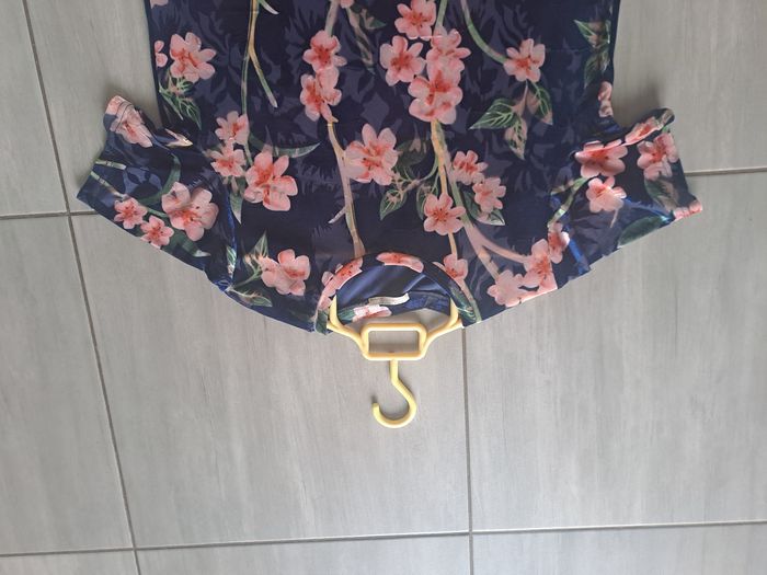 Top velours et transparence floral Zara Taille 38 - photo numéro 3