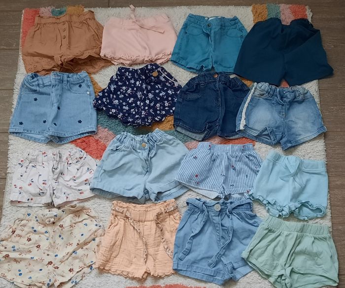 Lot de plus de 90 vêtements fille 24 mois été - photo numéro 4