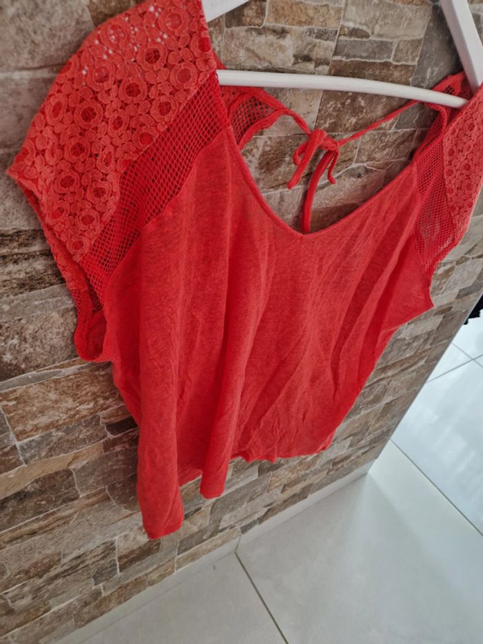 t shirt haut rose rouge taille XL marque naf naf (pas étiquette taille) - photo numéro 4
