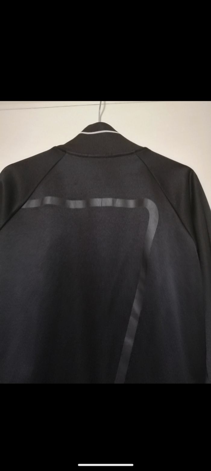 Belle veste  EAZ Emporio Armani noire. Taille M - photo numéro 3