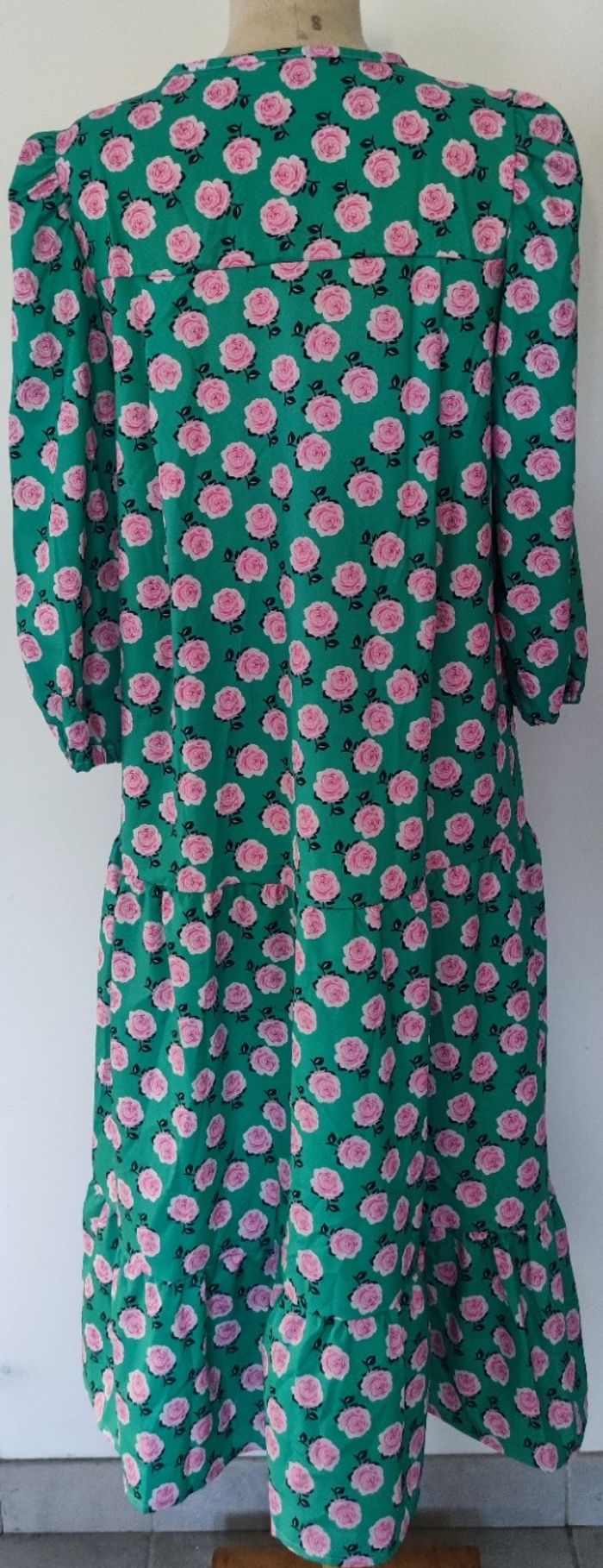 💚 Robe longue fleurie verte et rose – Amazon – Taille L (neuve) - photo numéro 2