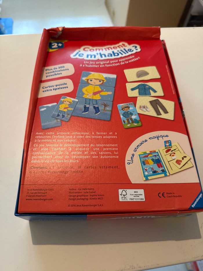 Ravensburger comment je m’habille boîte très abîmé - photo numéro 2
