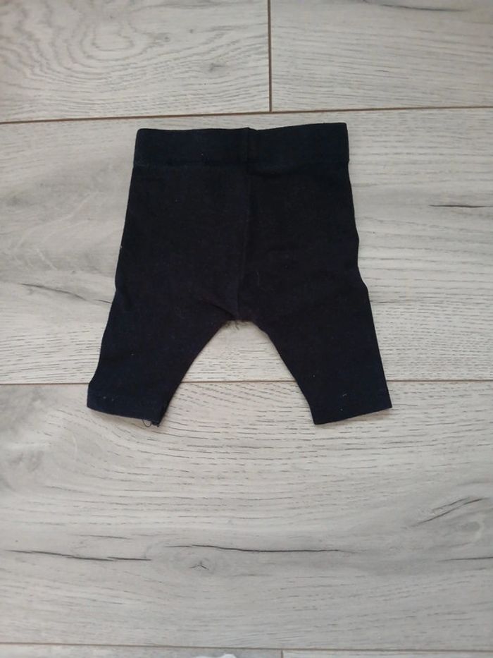 Legging ~ Kiabi ~ 1mois (52-55cm/4kg)