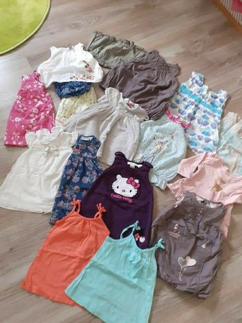 Gros lot robes fille