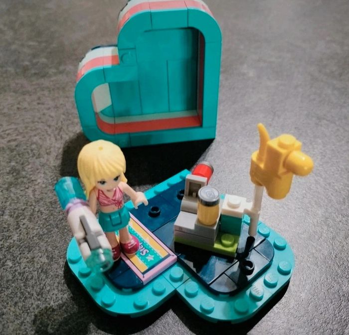 La boîte cœur d'été de Stéphanie LEGO Friends