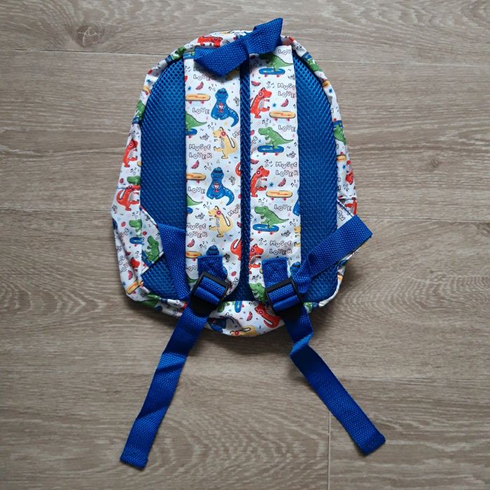 Sac à dos avec motifs dinosaures NEUF - photo numéro 2