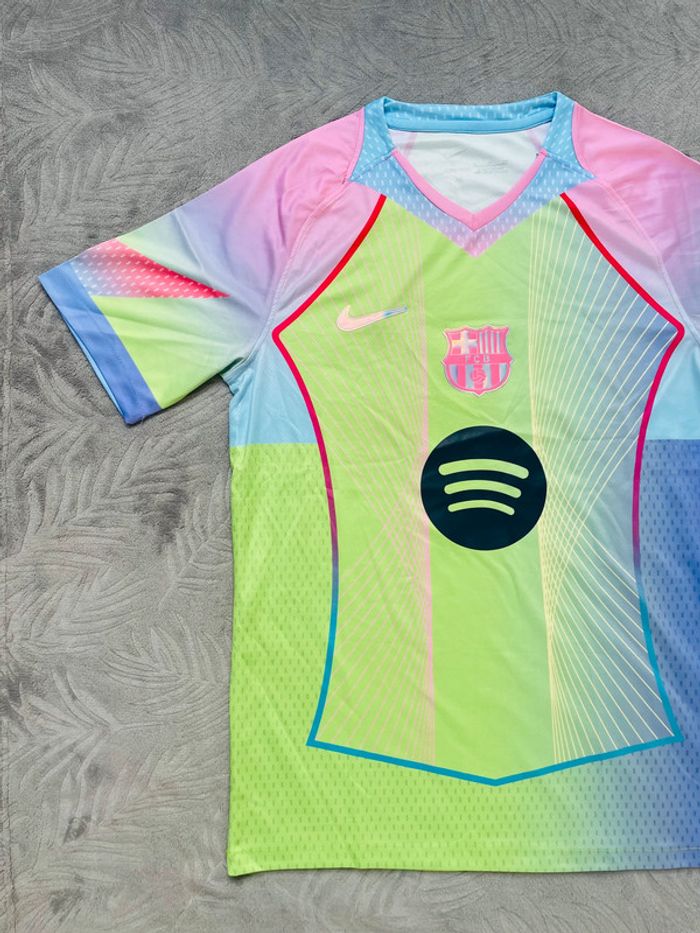 Maillot concept foot Barça vert taille S - photo numéro 2
