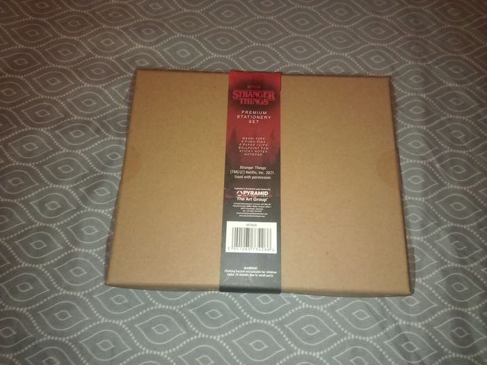 Set papeterie stranger things - photo numéro 3
