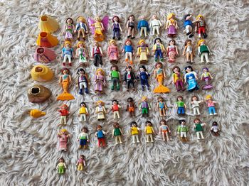 Lot de 52 figurines playmobil 