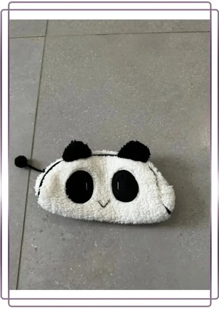 Petite trousse panda, bon état, 20x10cm