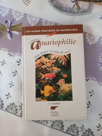 Magnifique livre Aquariophilie parfait etat