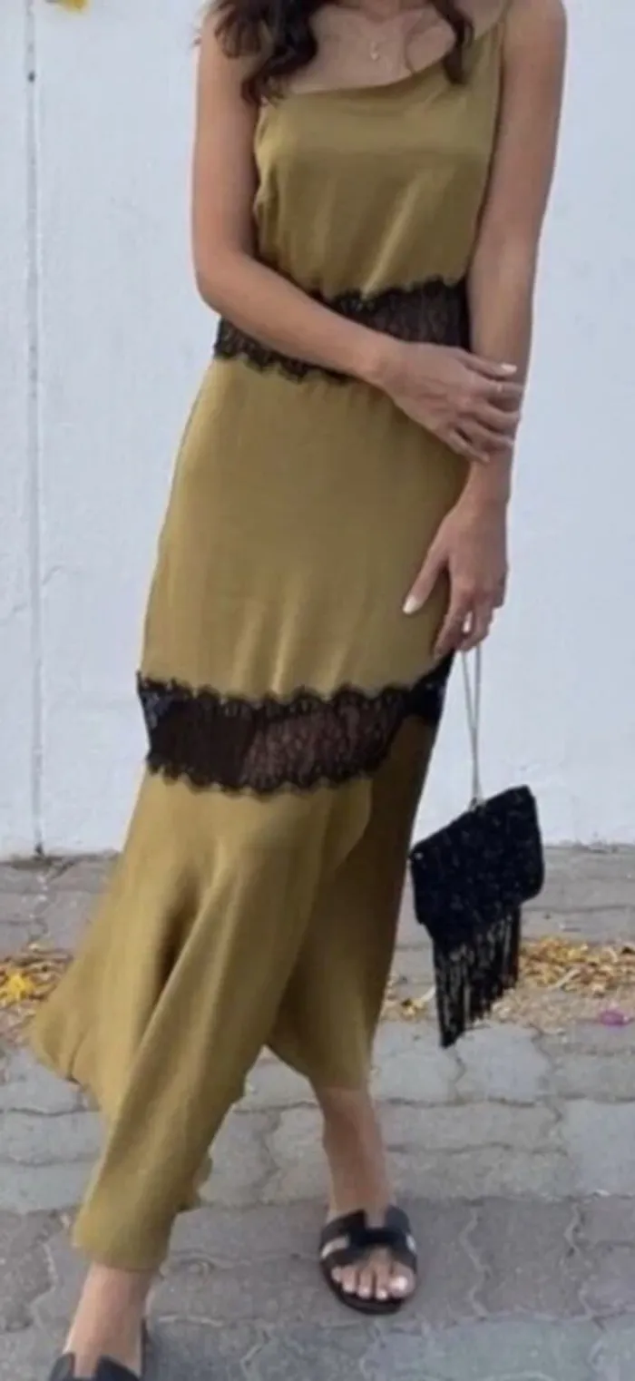 Robe mi longue en satin et dentelle Zara, taille XL - photo numéro 9