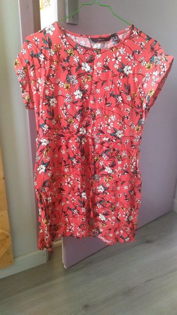 Robe rouge fleurie Vero moda