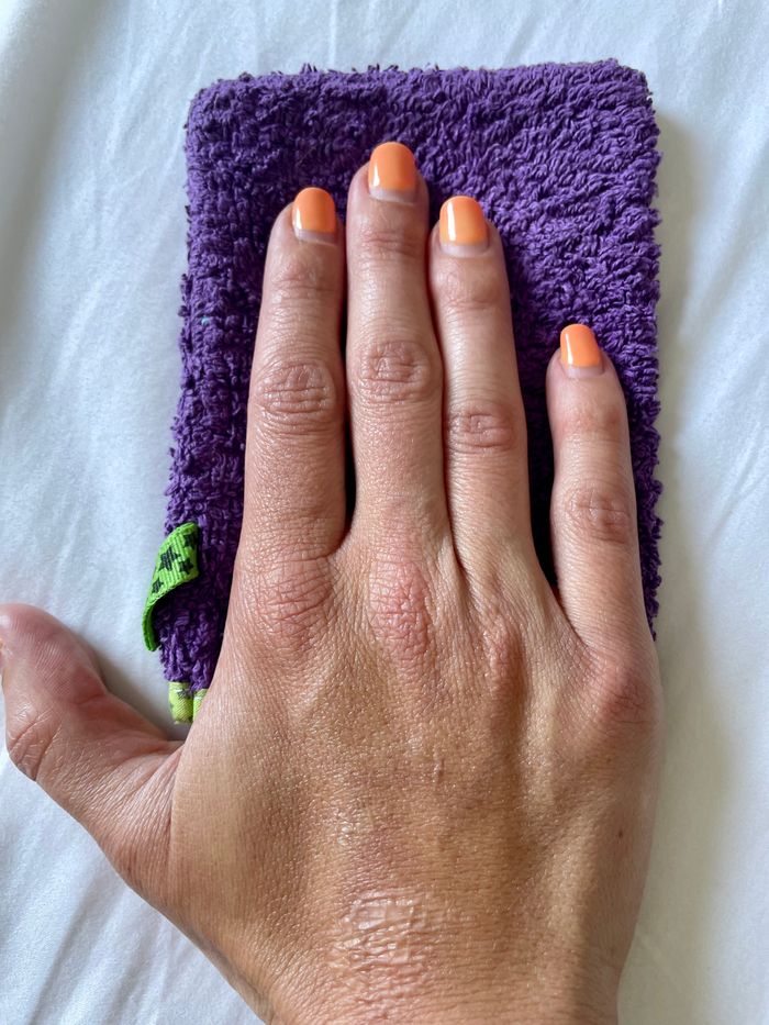 Gant de toilette taille enfant