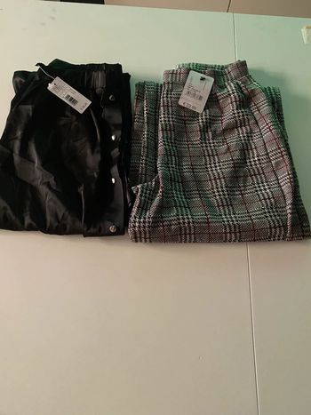 Lot de pantalons 1 calzedonia et 1 tezenis taille s