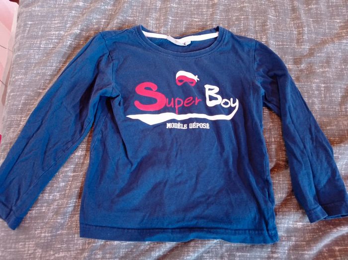 Haut manches longues 6 ans