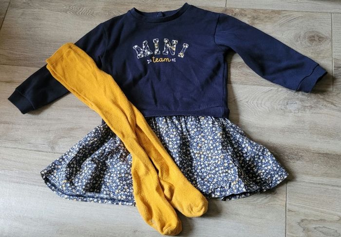 Ensemble robe et collants taille 4ans