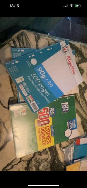 Lot fournitures scolaires
