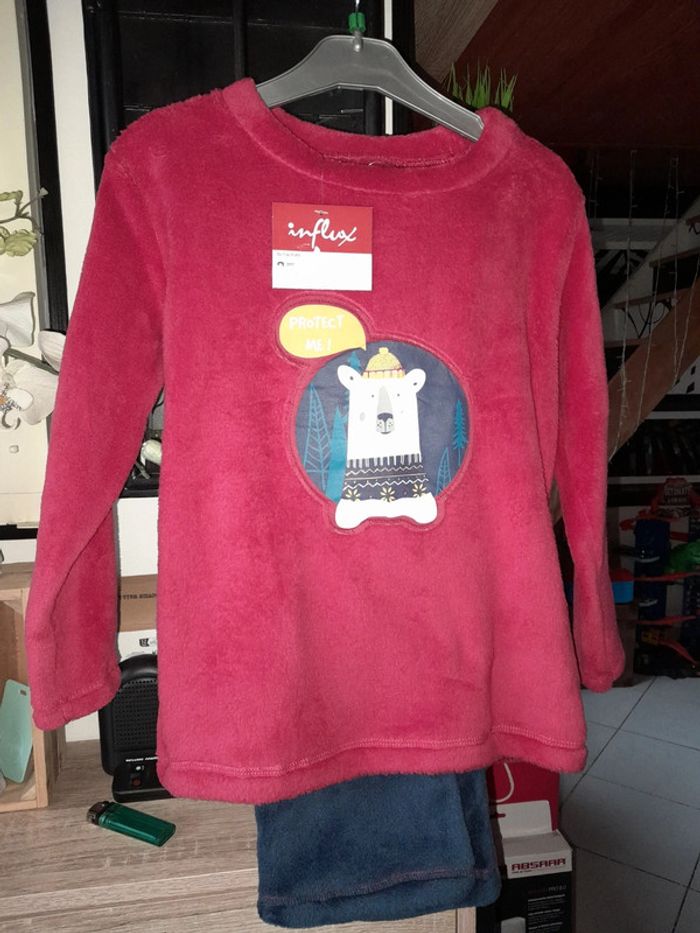 Pyjama 8 ans neuf 2 pièces