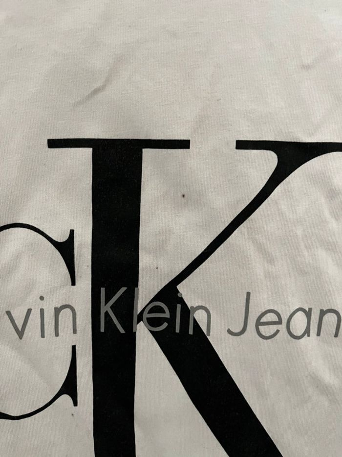 T-shirt Calvin Klein, jeans taille L blanc - photo numéro 2