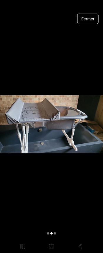 Beignoire et table à langer