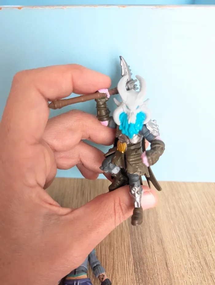Lot de 2 figurines Fortnite - photo numéro 2