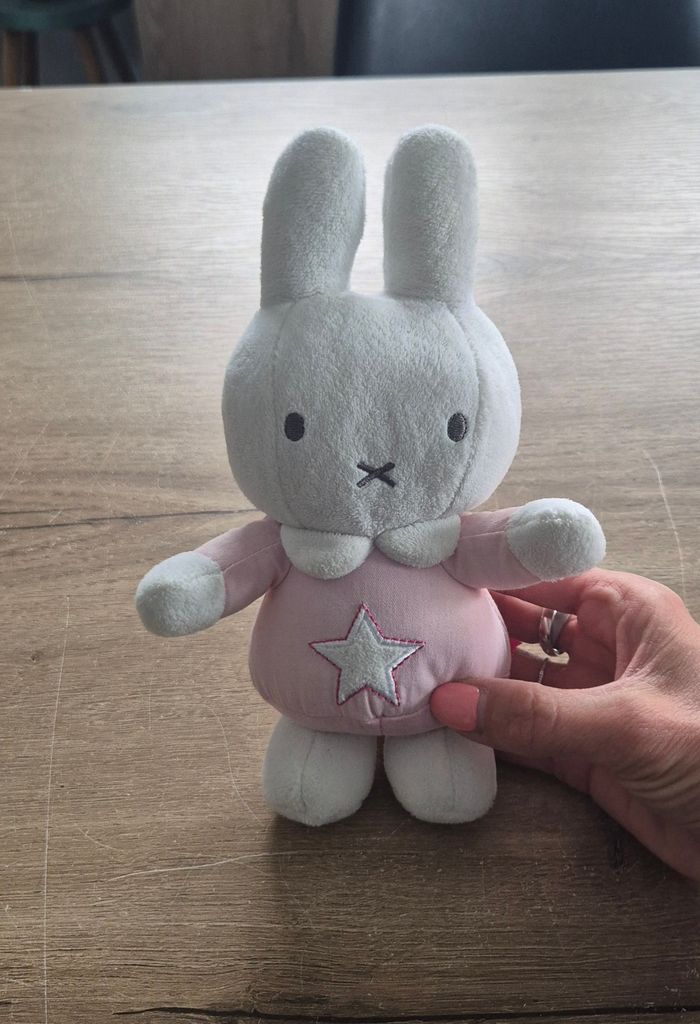 Peluche Miffy - photo numéro 2