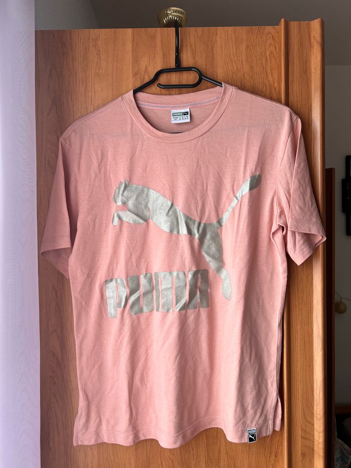 T-shirt large rose Puma taille S