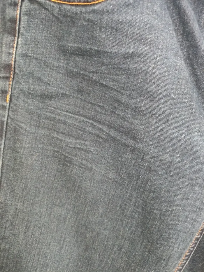 Jean pantacourt slim fit Kiabi – T42 – jamais mis Kiabi – Taille 42 - photo numéro 5