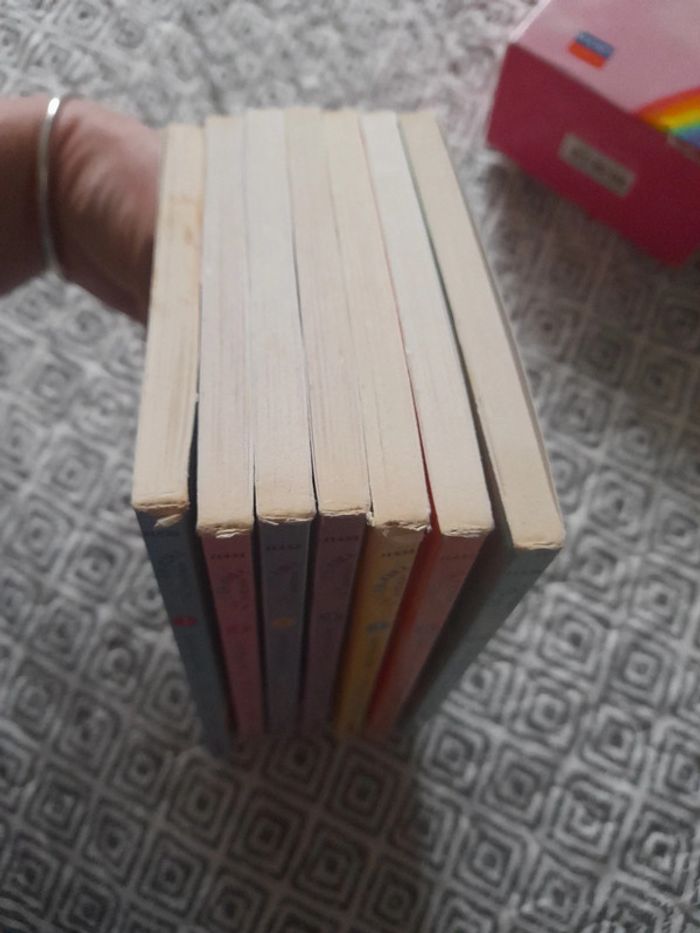 7 livres collection arc en ciel - photo numéro 4