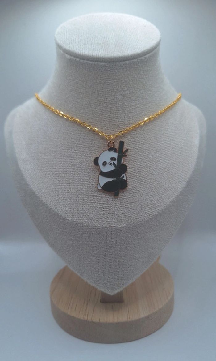 Collier panda