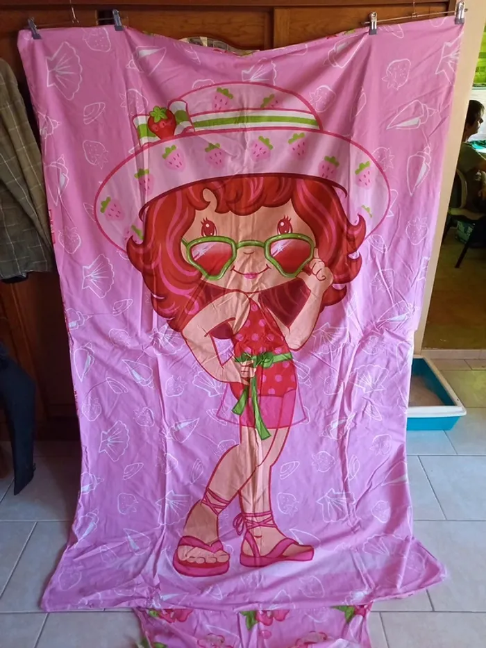 Housse de couette + une taie d'oreiller