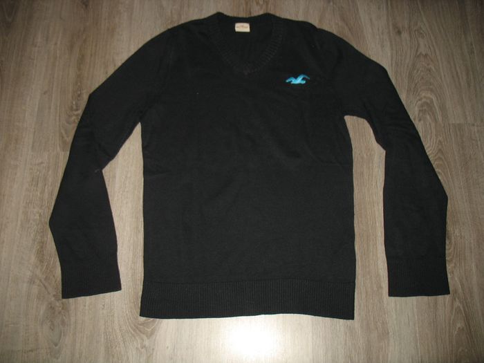 PULL FIN NOIR "HOLLISTER" - TAILLE M - n°01