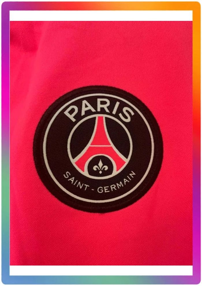 Survêtement rose PSG Paris xxl NEUF jamais porté avec étiquettes - photo numéro 6