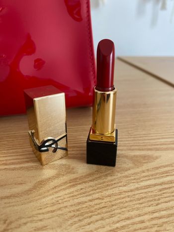 Yves Saint Laurent maquillage YSL