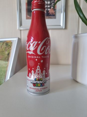 Bouteille Mario de collection,  du parc Super Nintendo World au Japon