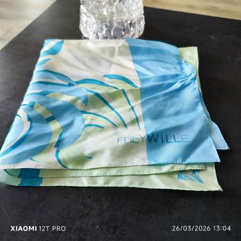 Foulard Frey Wille en doie