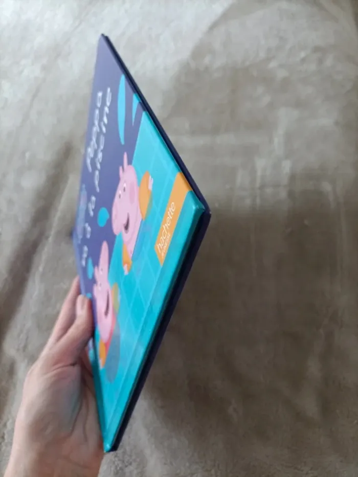 Livre Peppa Pig : Peppa va à la piscine - photo numéro 6