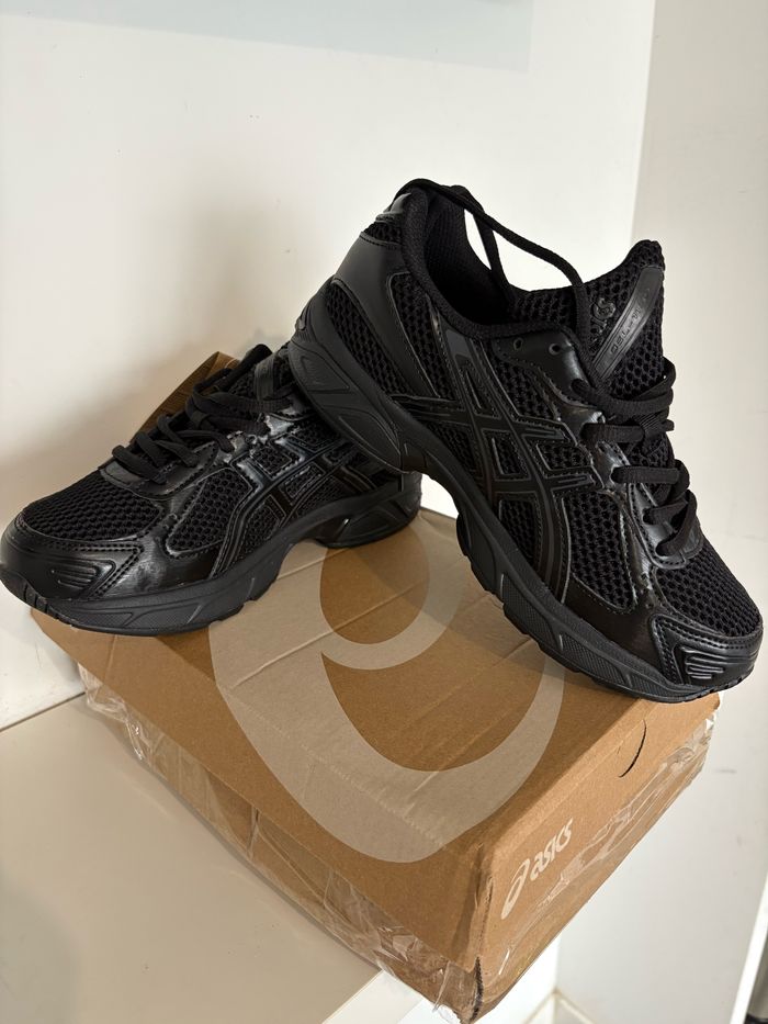 Asics - photo numéro 3