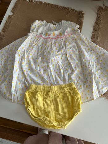 Robe poussin
